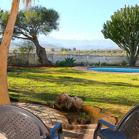 Oudtshoorn Homestay Accommodation Extérieur photo