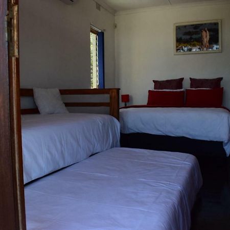 Oudtshoorn Homestay Accommodation Extérieur photo