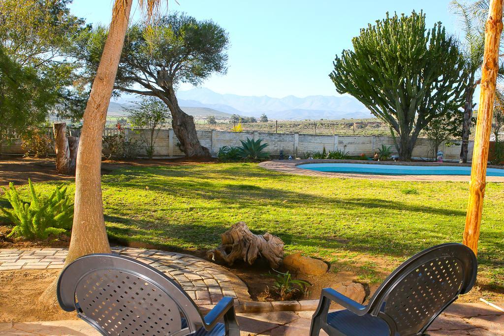 Oudtshoorn Homestay Accommodation Extérieur photo